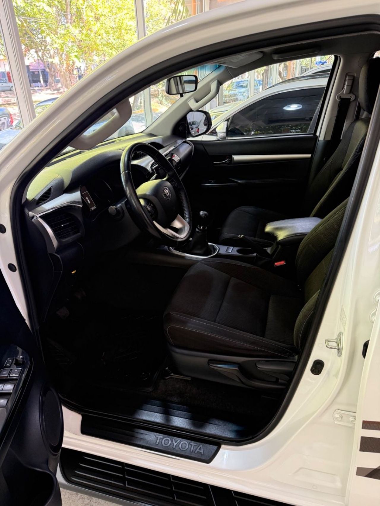 Toyota Hilux Usada en Mendoza, deRuedas