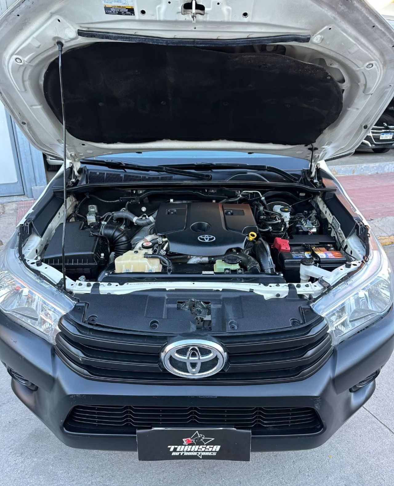 Toyota Hilux Usada en Córdoba, deRuedas