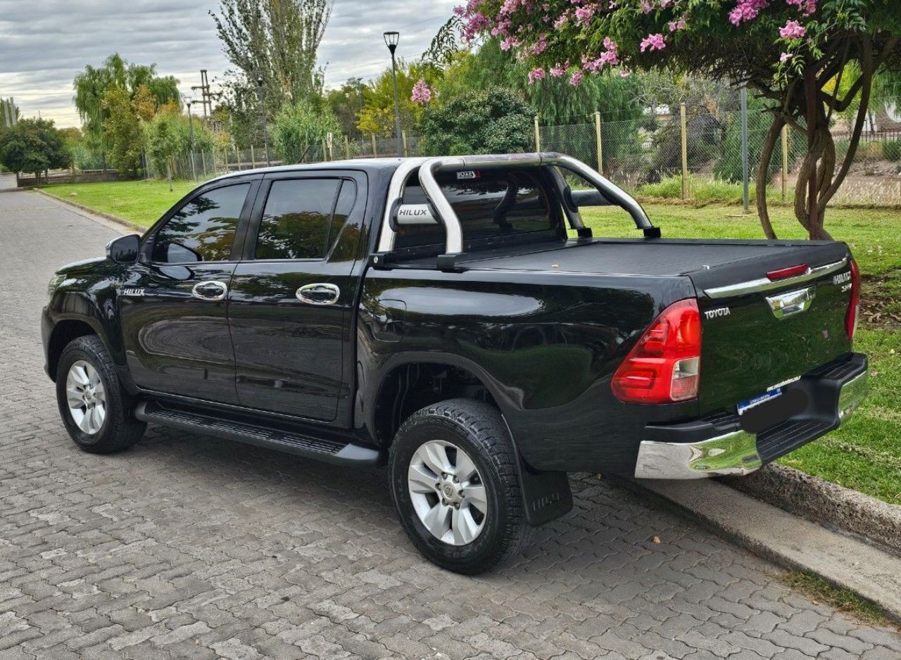 Toyota Hilux Usada en Mendoza, deRuedas