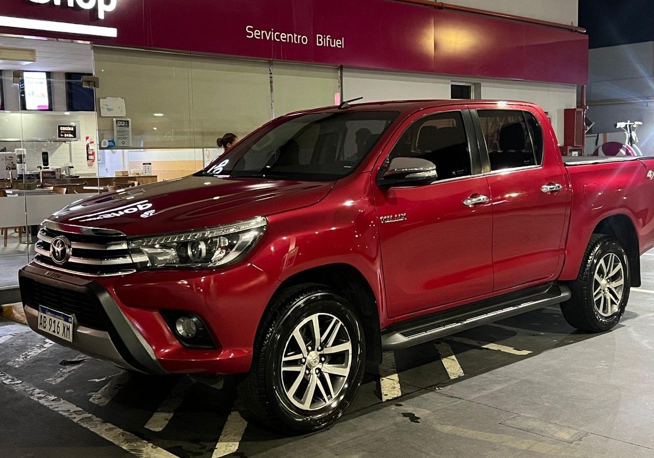 Toyota Hilux Usada en Córdoba, deRuedas