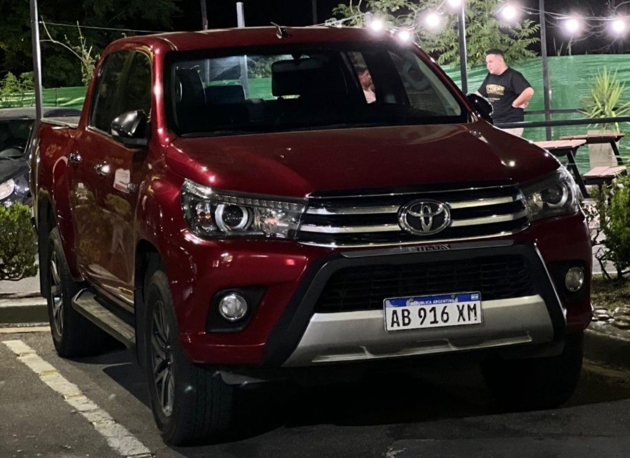 Toyota Hilux Usada en Córdoba, deRuedas