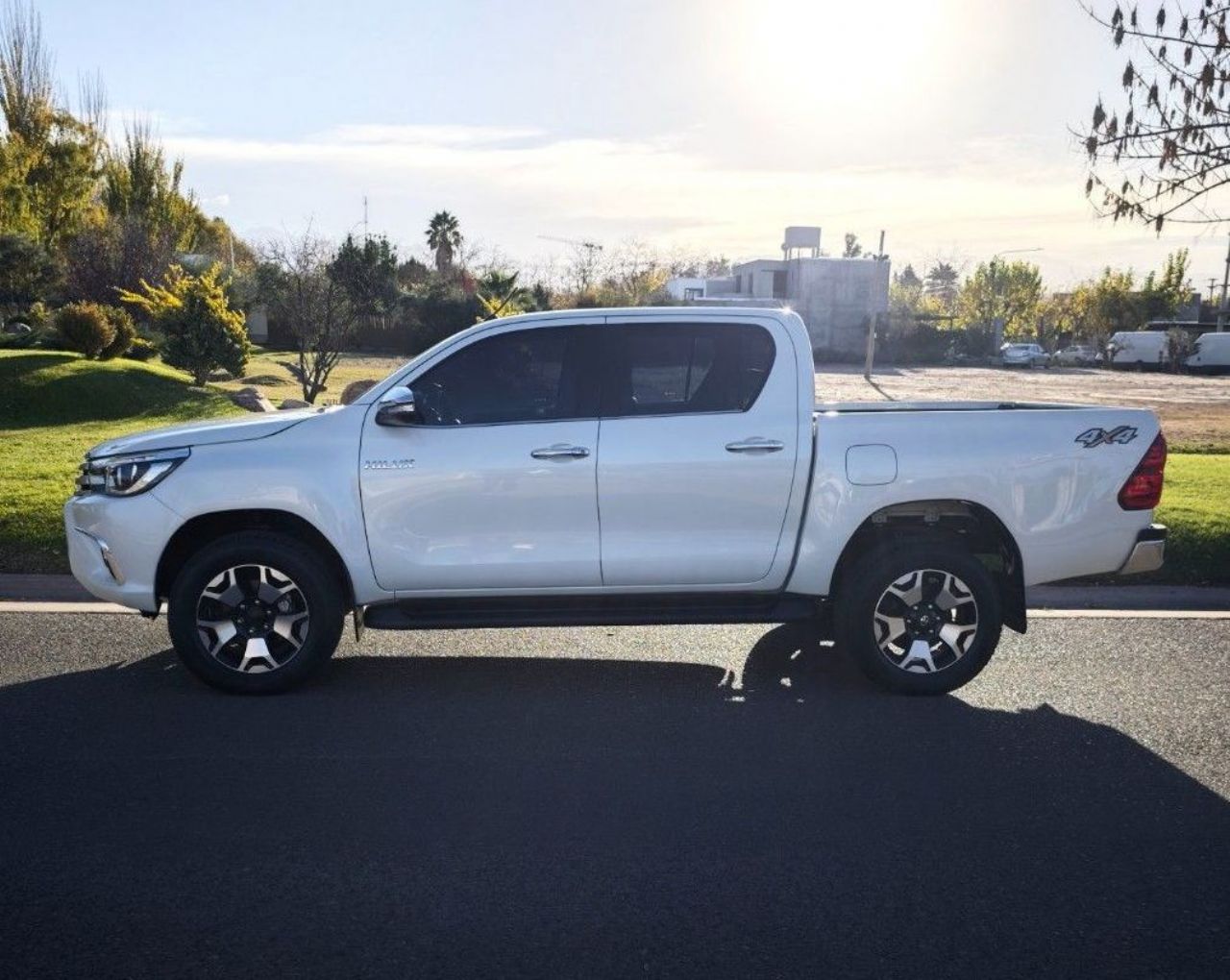 Toyota Hilux Usada Financiado en Mendoza, deRuedas