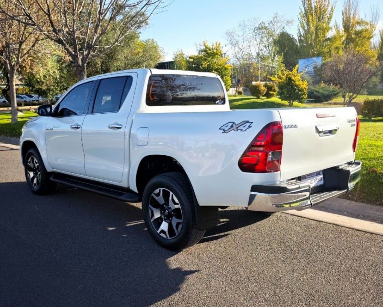 Toyota Hilux Usada Financiado en Mendoza, deRuedas