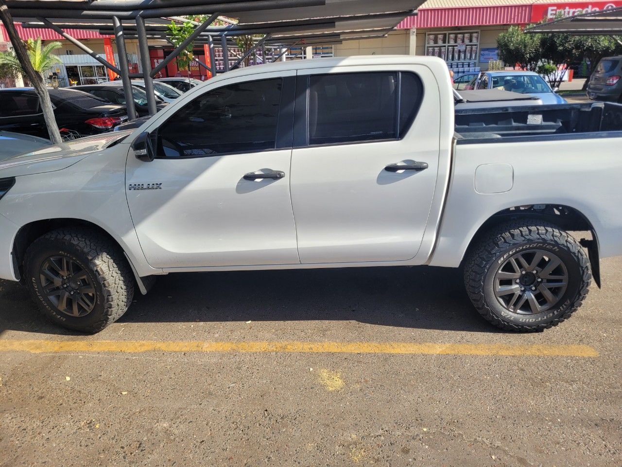 Toyota Hilux Usada en Mendoza, deRuedas