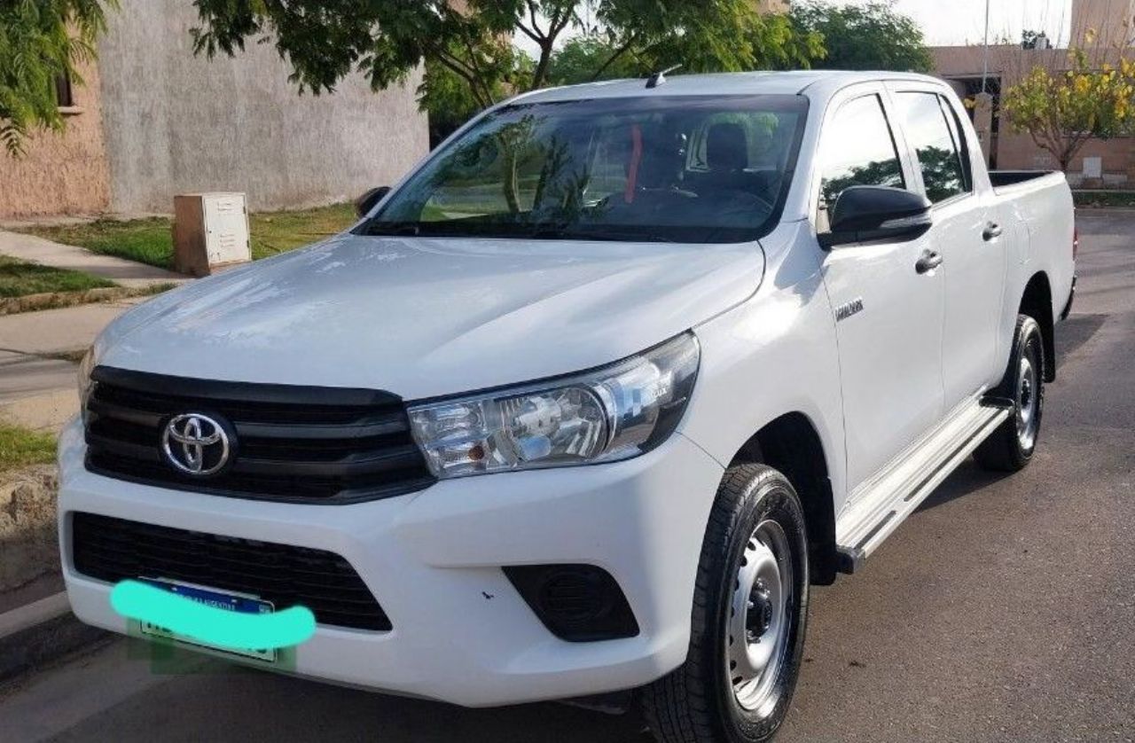 Toyota Hilux Usada en Mendoza, deRuedas