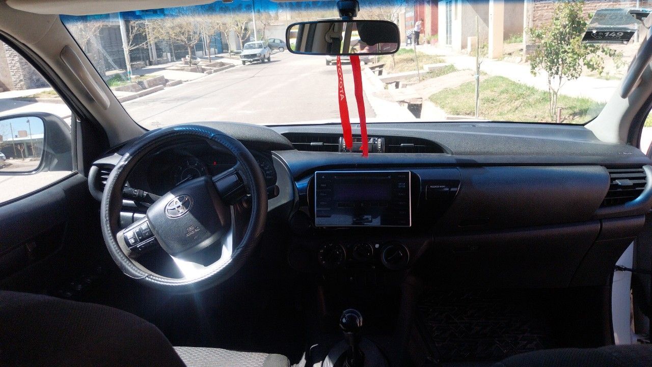 Toyota Hilux Usada en Mendoza, deRuedas