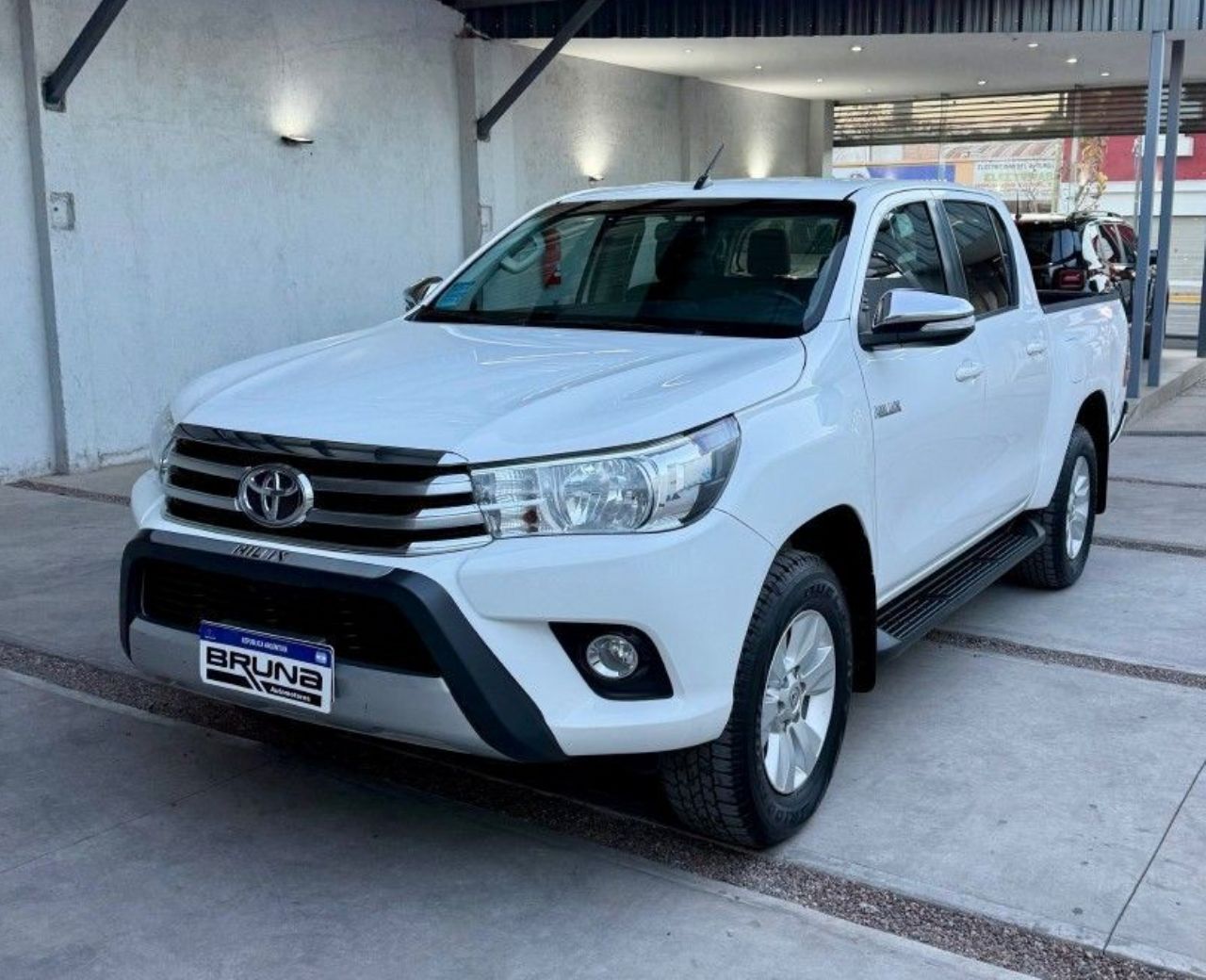 Toyota Hilux Usada Financiado en Mendoza, deRuedas