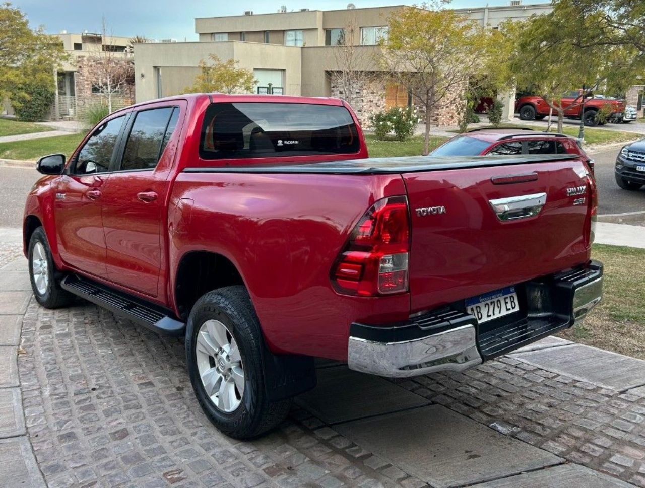 Toyota Hilux Usada Financiado en Mendoza, deRuedas