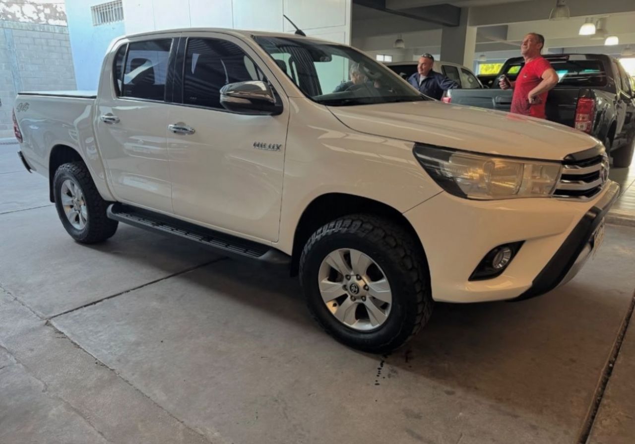 Toyota Hilux Usada en Mendoza, deRuedas