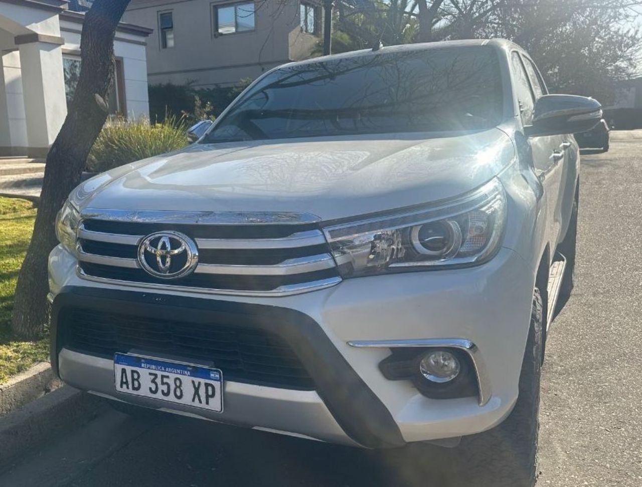Toyota Hilux Usada en Mendoza, deRuedas