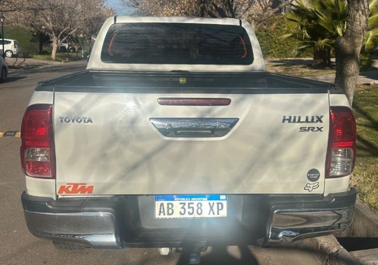 Toyota Hilux Usada en Mendoza, deRuedas