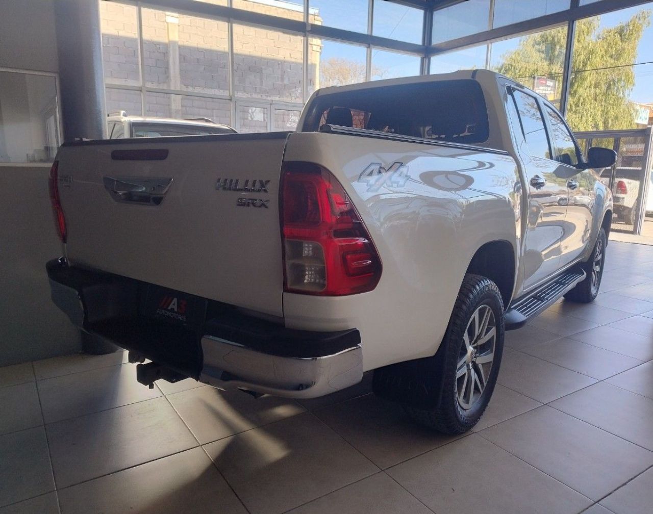 Toyota Hilux Usada Financiado en Mendoza, deRuedas