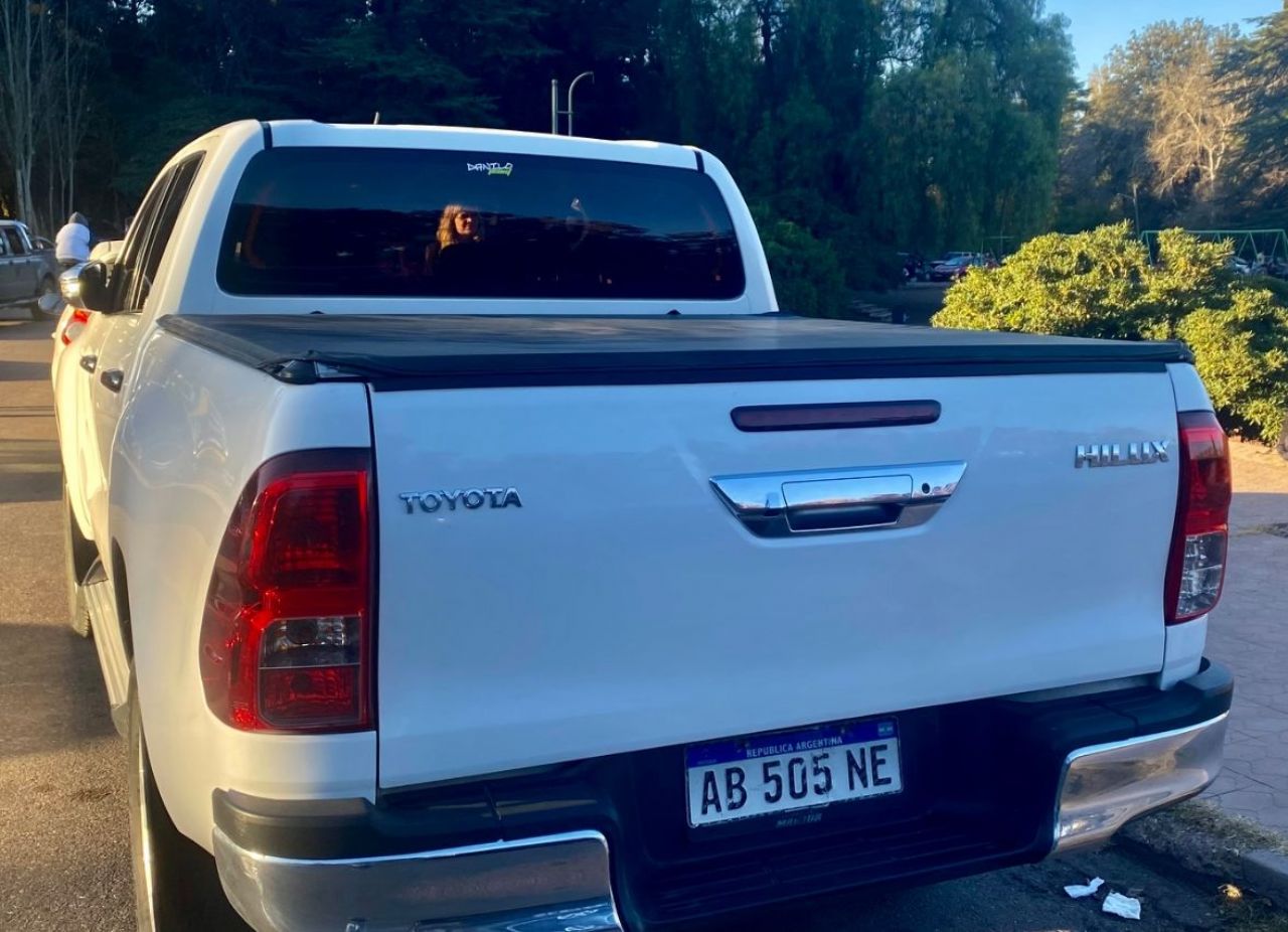 Toyota Hilux Usada en Mendoza, deRuedas