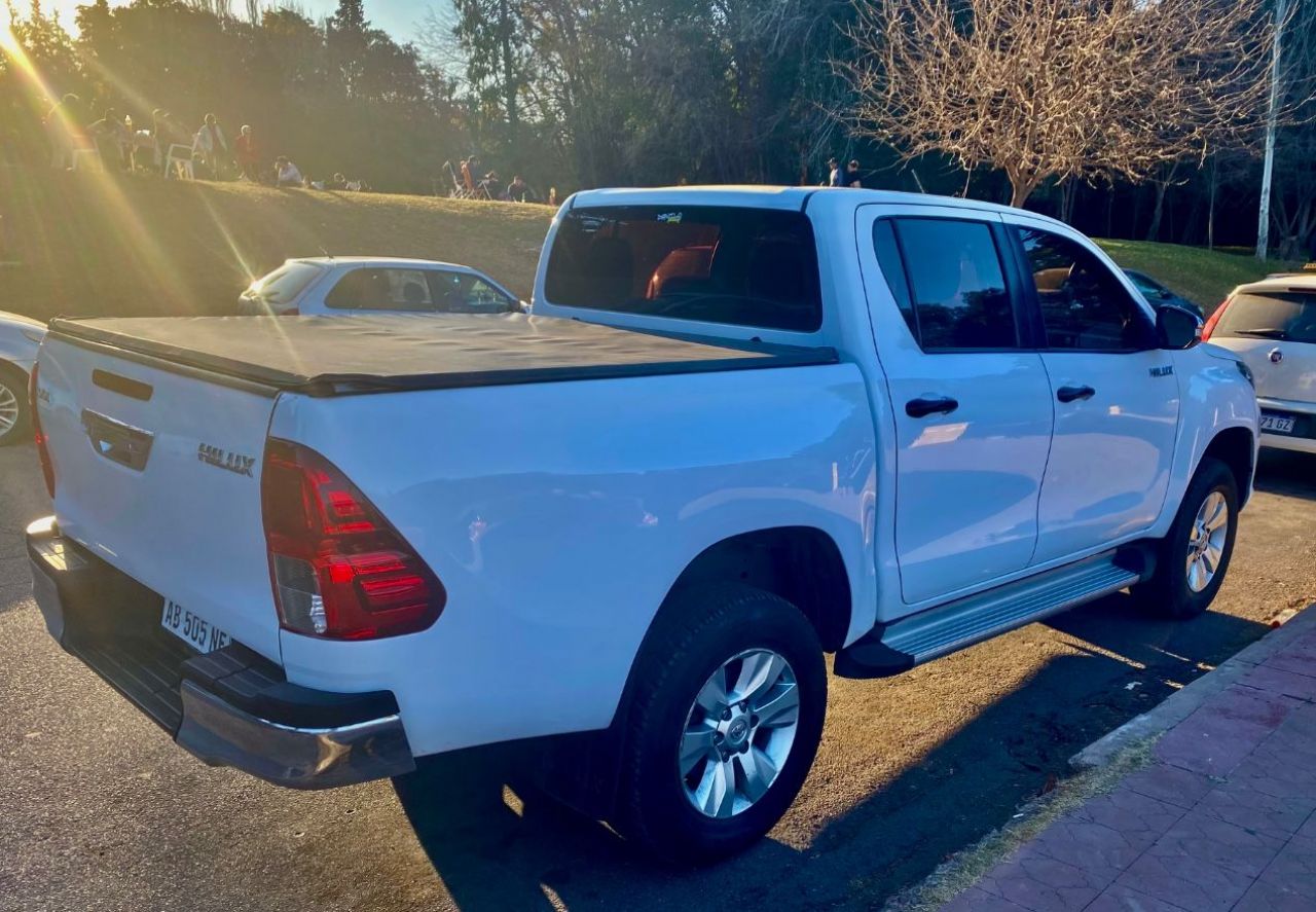 Toyota Hilux Usada en Mendoza, deRuedas