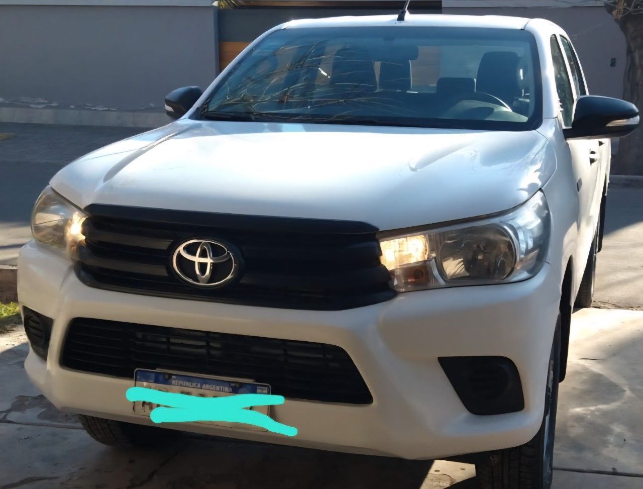 Toyota Hilux Usada en Mendoza, deRuedas