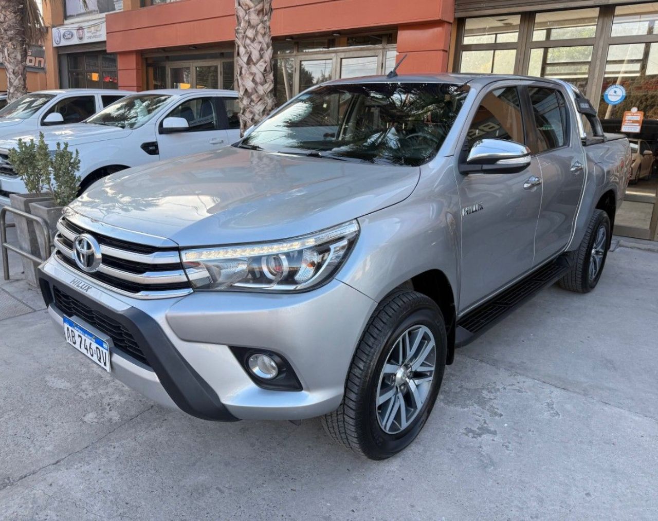 Toyota Hilux Usada en San Juan, deRuedas