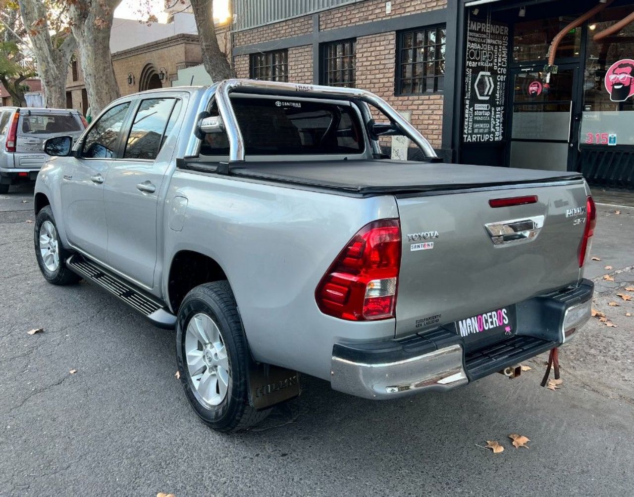 Toyota Hilux Usada Financiado en Mendoza, deRuedas