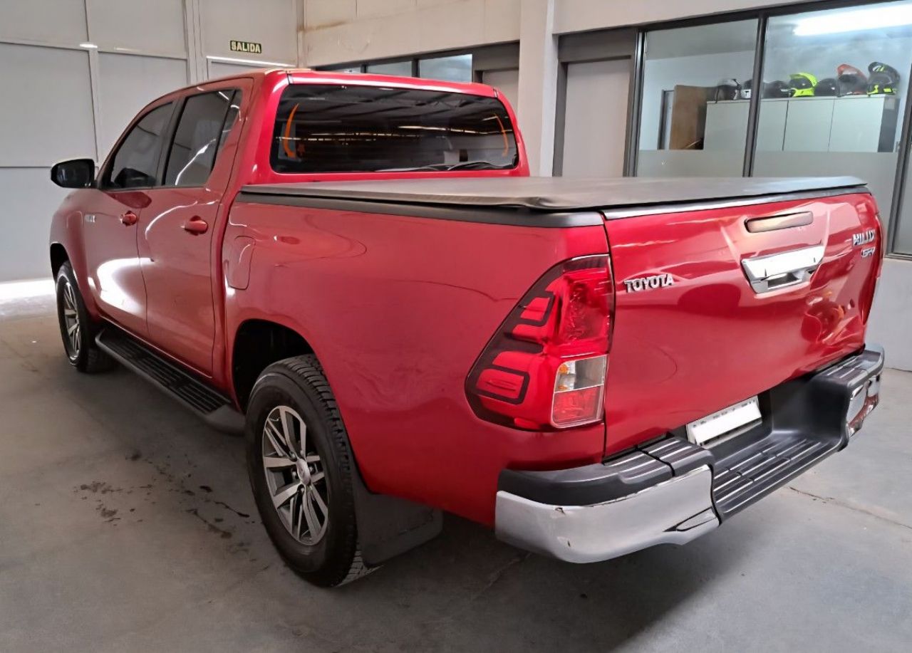 Toyota Hilux Usada Financiado en Mendoza, deRuedas