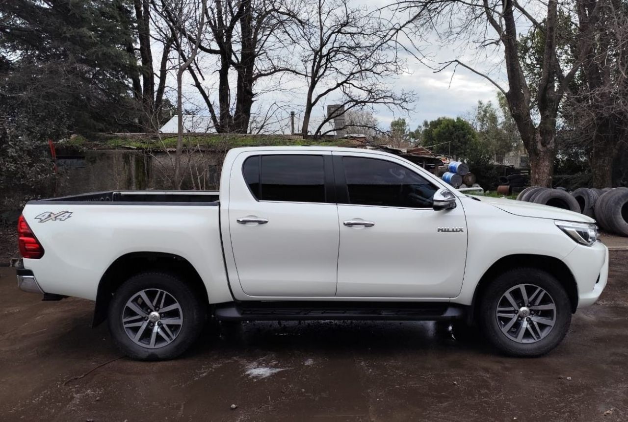 Toyota Hilux Usada en Buenos Aires, deRuedas