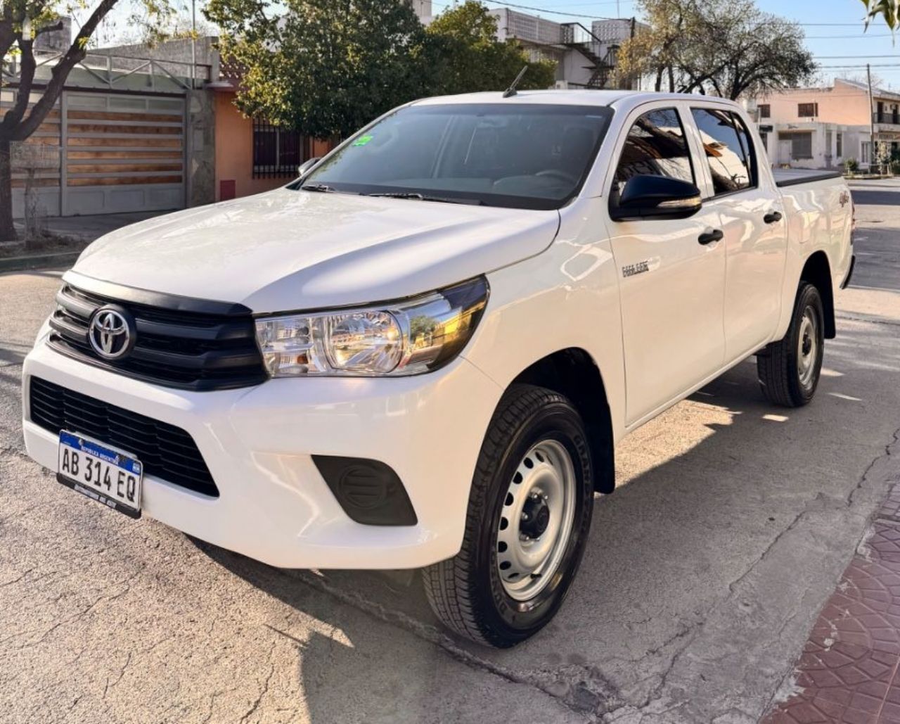 Toyota Hilux Usada en Mendoza, deRuedas