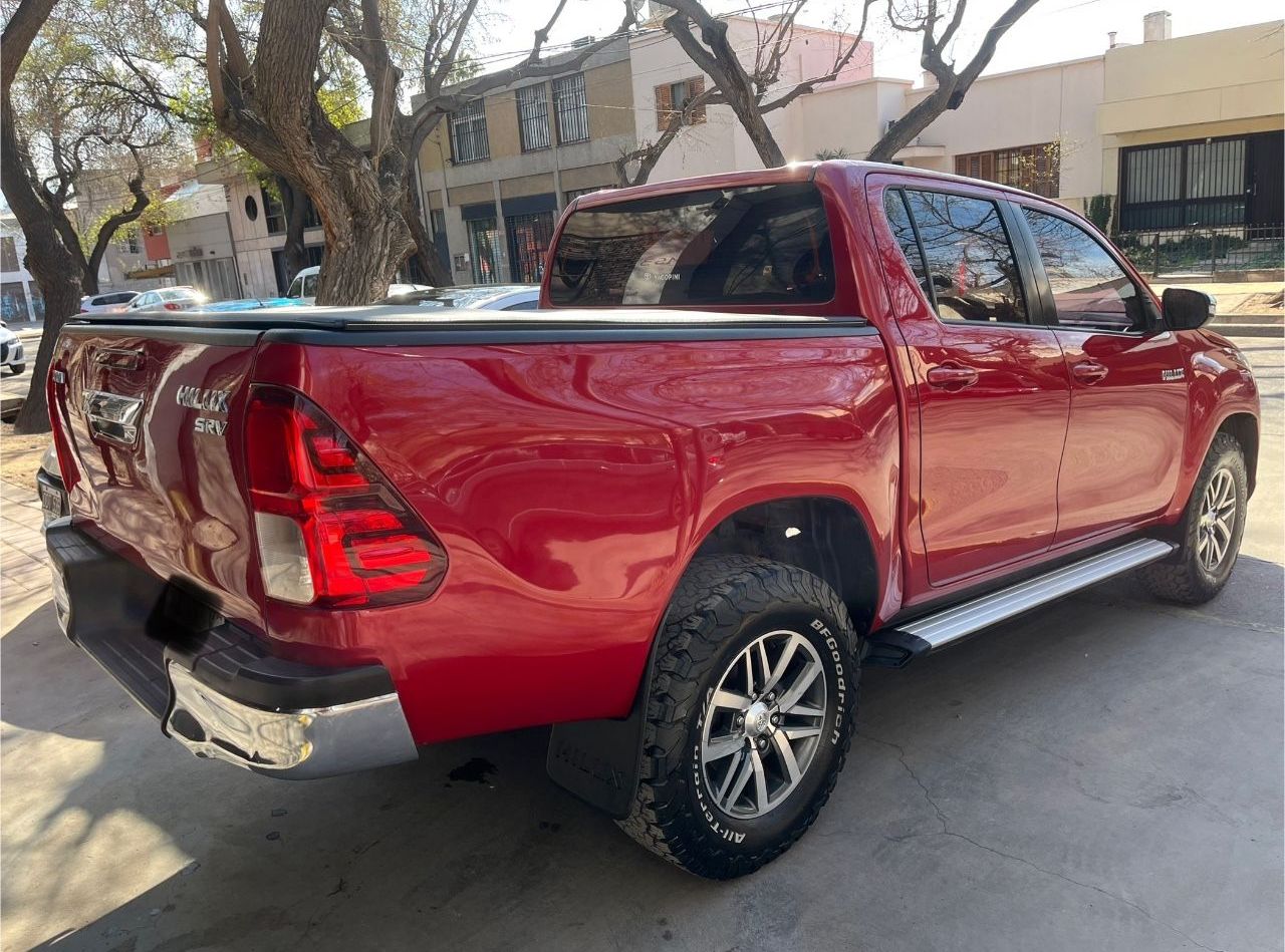 Toyota Hilux Usada Financiado en Mendoza, deRuedas