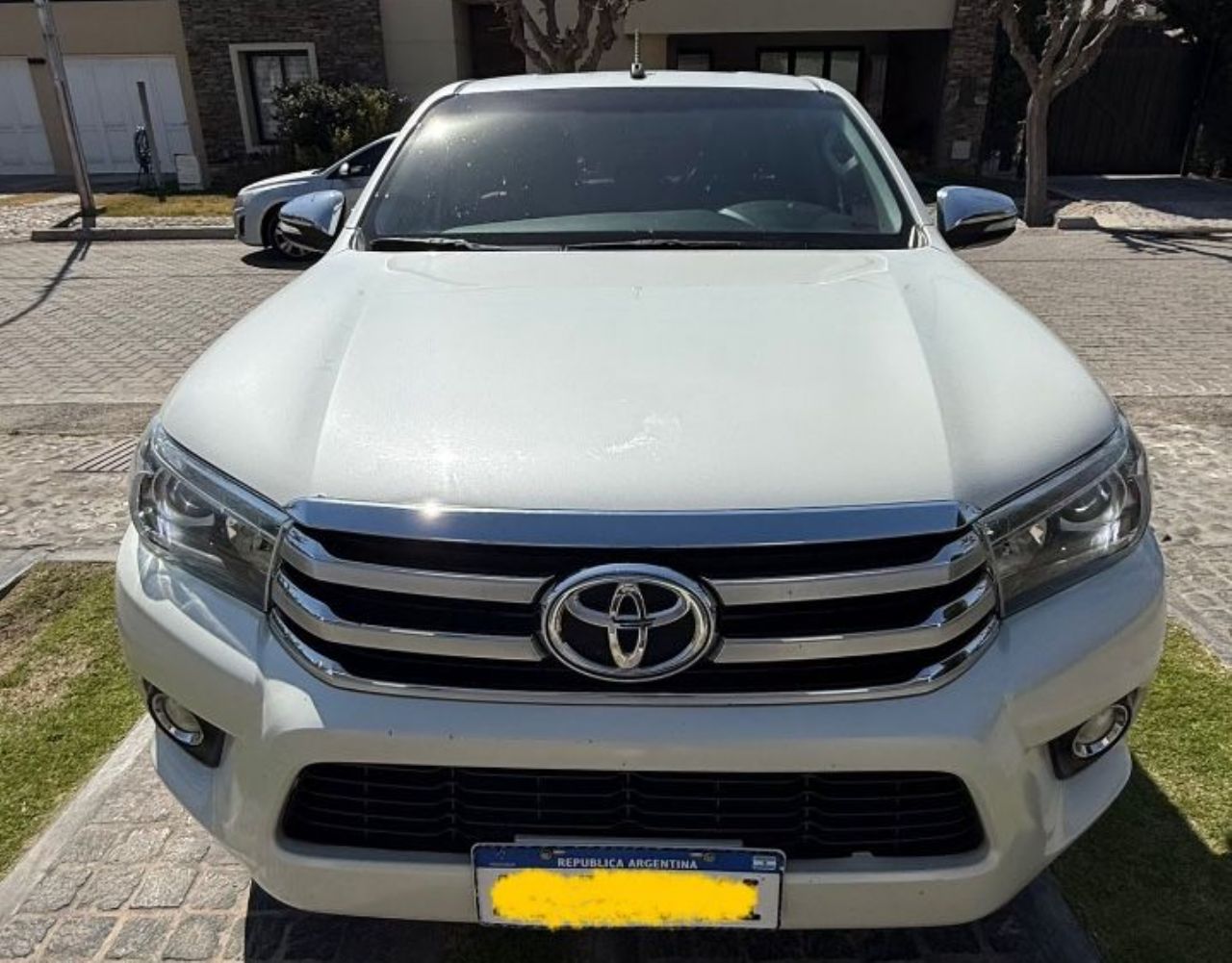Toyota Hilux Usada en Mendoza, deRuedas