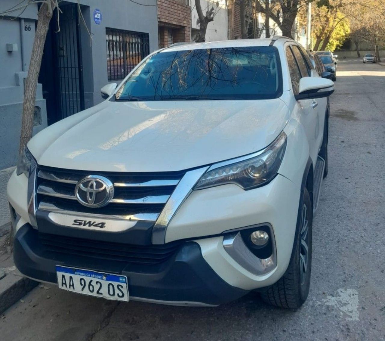 Toyota Hilux Usada en Córdoba, deRuedas