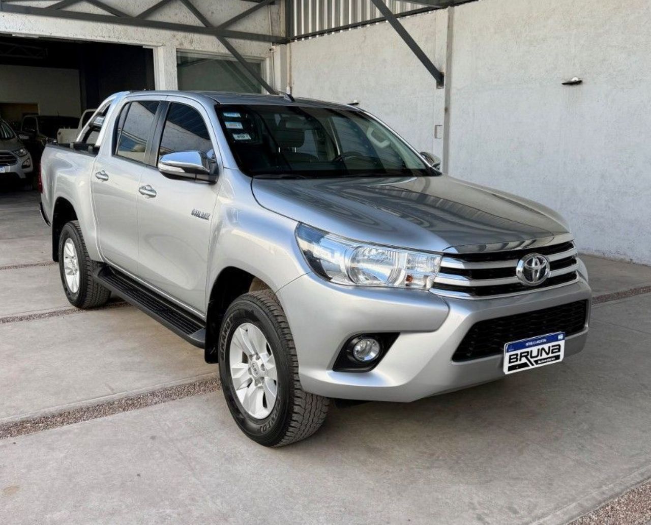 Toyota Hilux Usada Financiado en Mendoza, deRuedas