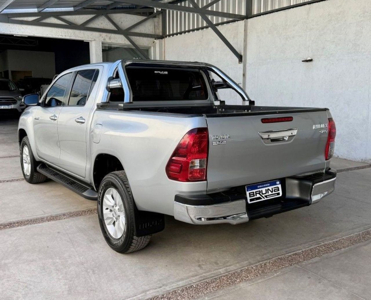 Toyota Hilux Usada Financiado en Mendoza, deRuedas