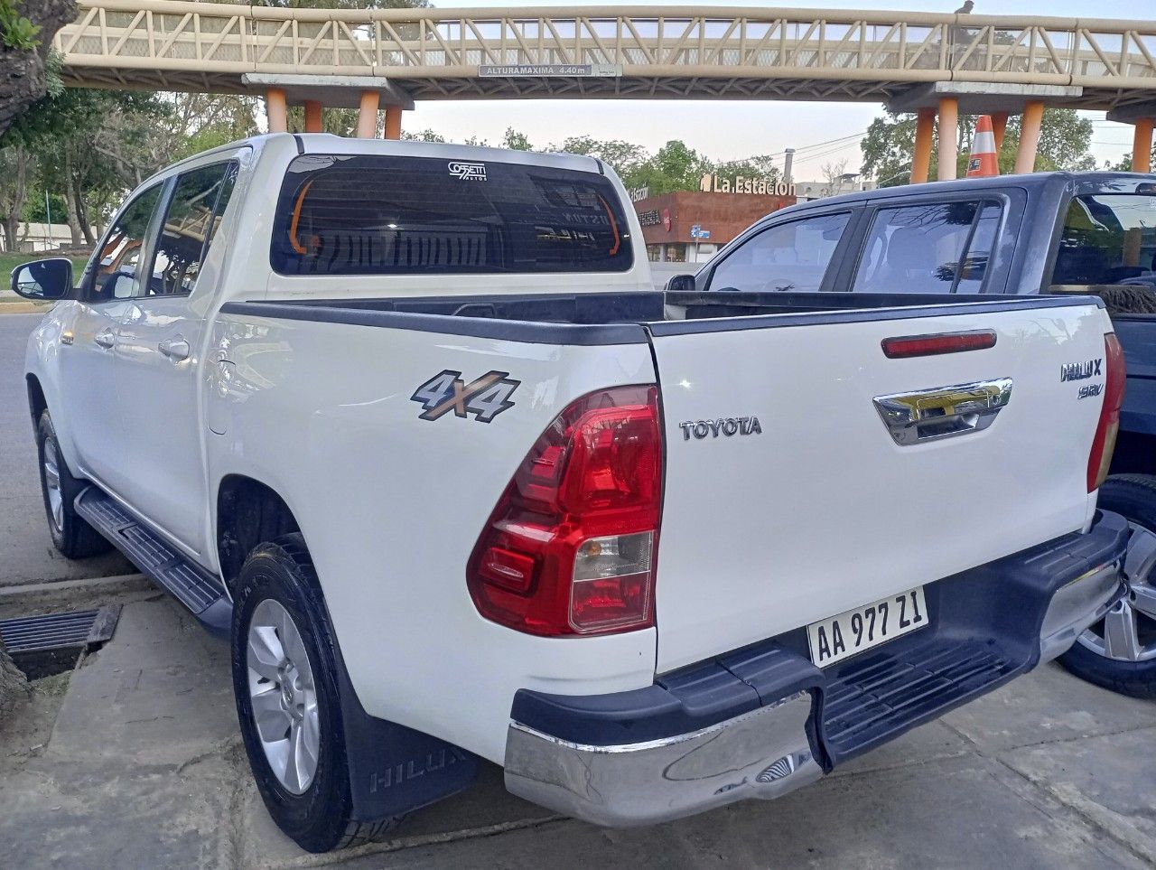 Toyota Hilux Usada en Mendoza, deRuedas