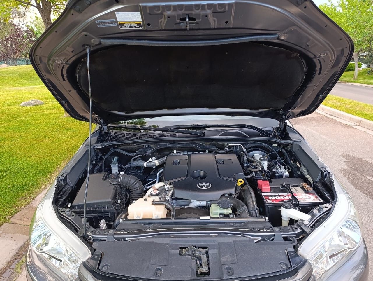 Toyota Hilux Usada Financiado en Mendoza, deRuedas