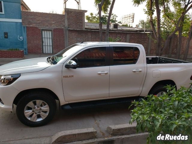 Toyota Hilux Usada en Mendoza, deRuedas