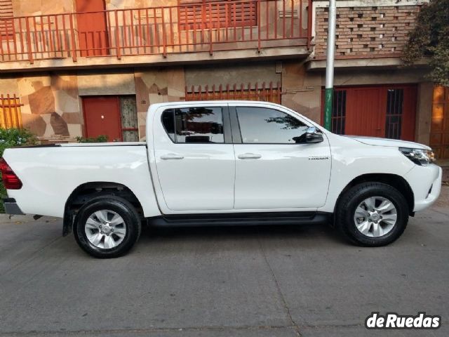 Toyota Hilux Usada en Mendoza, deRuedas