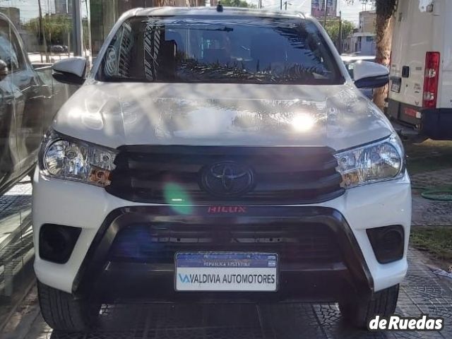 Toyota Hilux Usada en San Juan, deRuedas