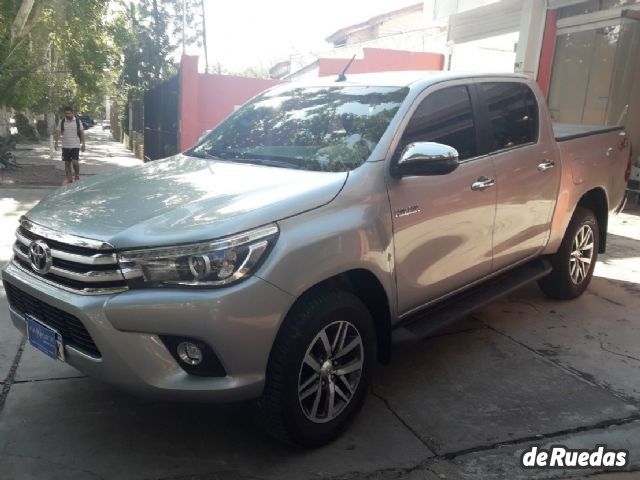 Toyota Hilux Usada en Mendoza, deRuedas