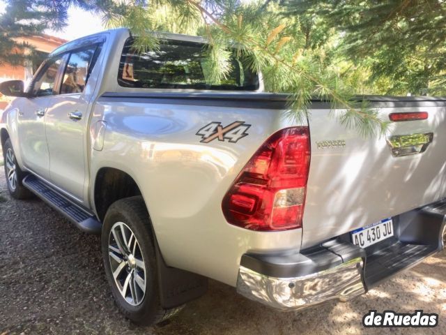 Toyota Hilux Usada en Mendoza, deRuedas