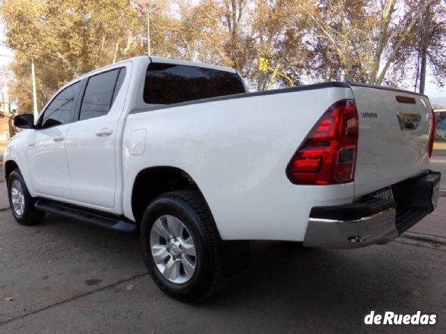 Toyota Hilux Usada en Mendoza, deRuedas