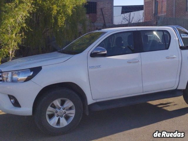 Toyota Hilux Usada en Mendoza, deRuedas