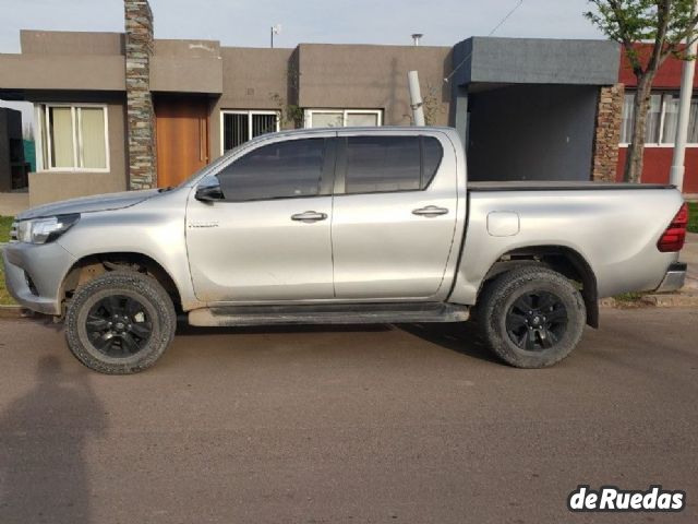 Toyota Hilux Usada en Mendoza, deRuedas