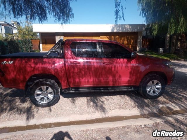 Toyota Hilux Usada en Mendoza, deRuedas