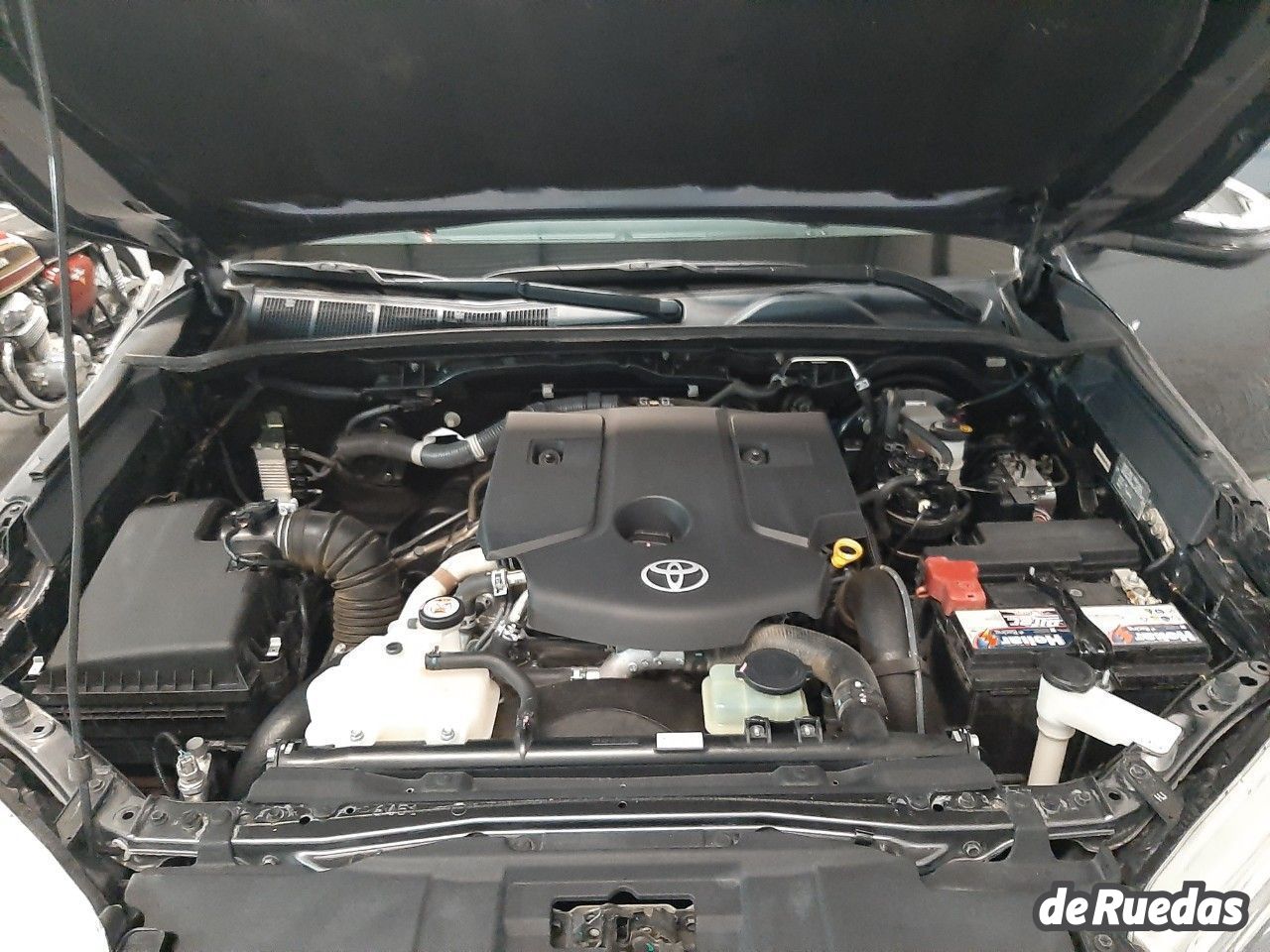 Toyota Hilux Usada en Mendoza, deRuedas