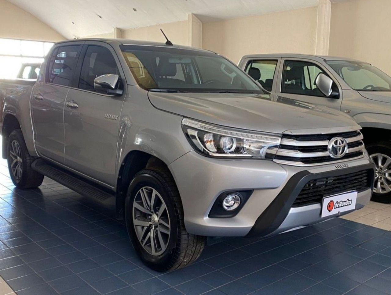 Toyota Hilux Usada Financiado en Mendoza, deRuedas