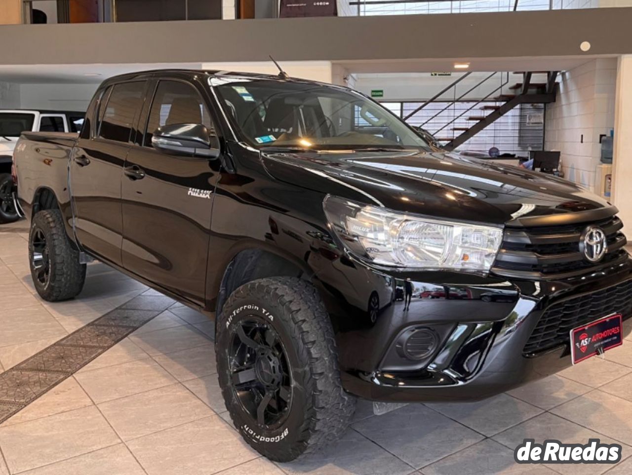 Toyota Hilux Usada en Córdoba, deRuedas
