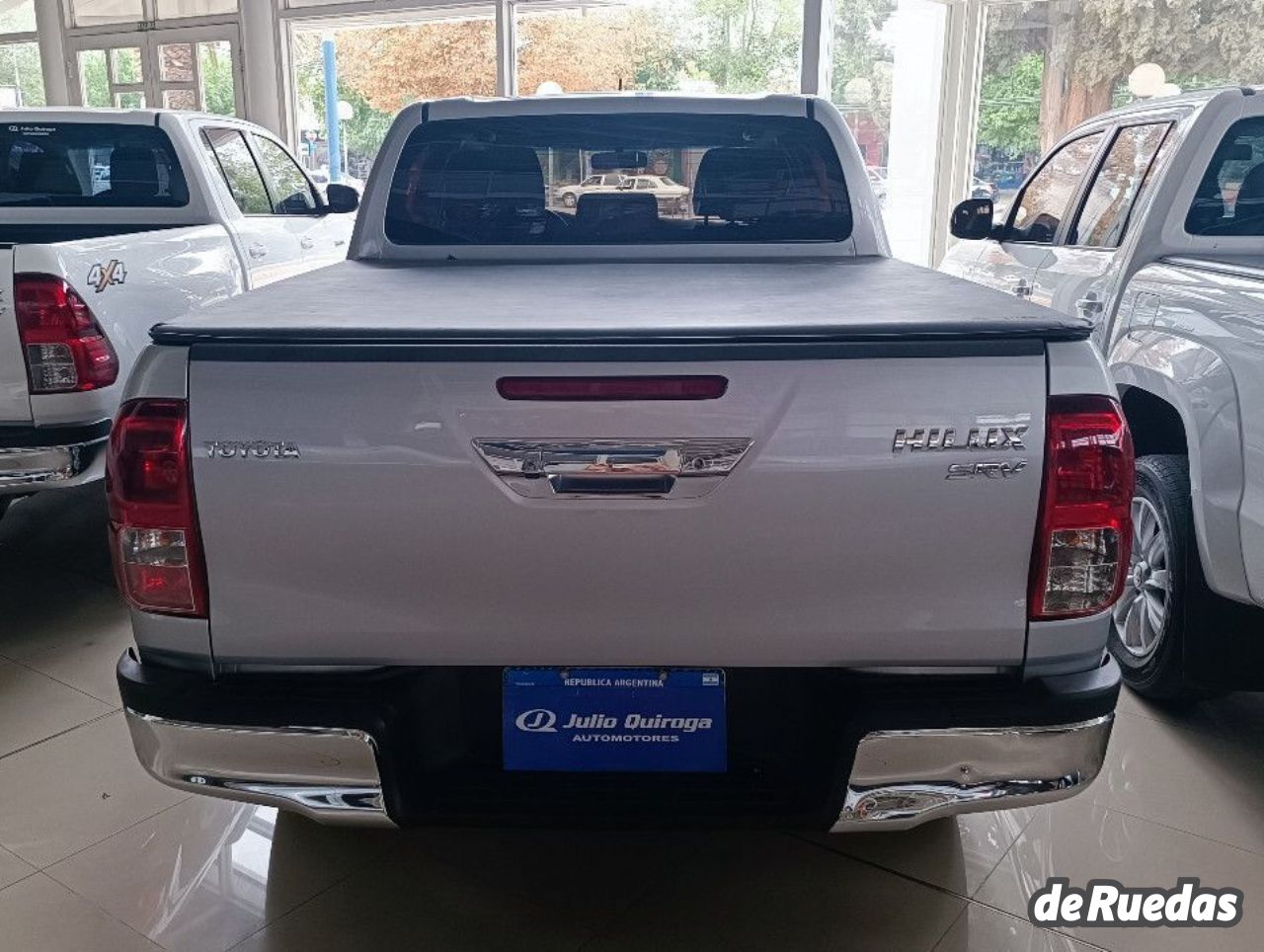 Toyota Hilux Usada en Mendoza, deRuedas