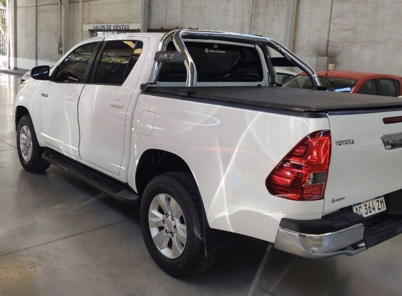 Toyota Hilux Usada en Mendoza, deRuedas