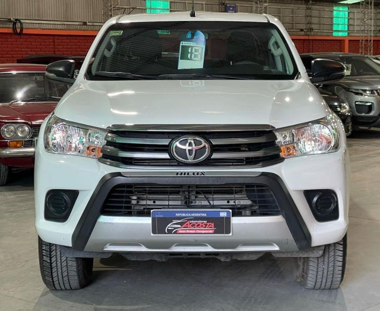 Toyota Hilux Usada en San Juan, deRuedas