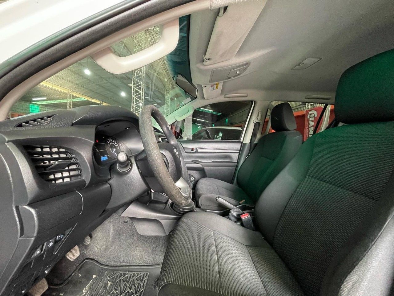Toyota Hilux Usada en San Juan, deRuedas