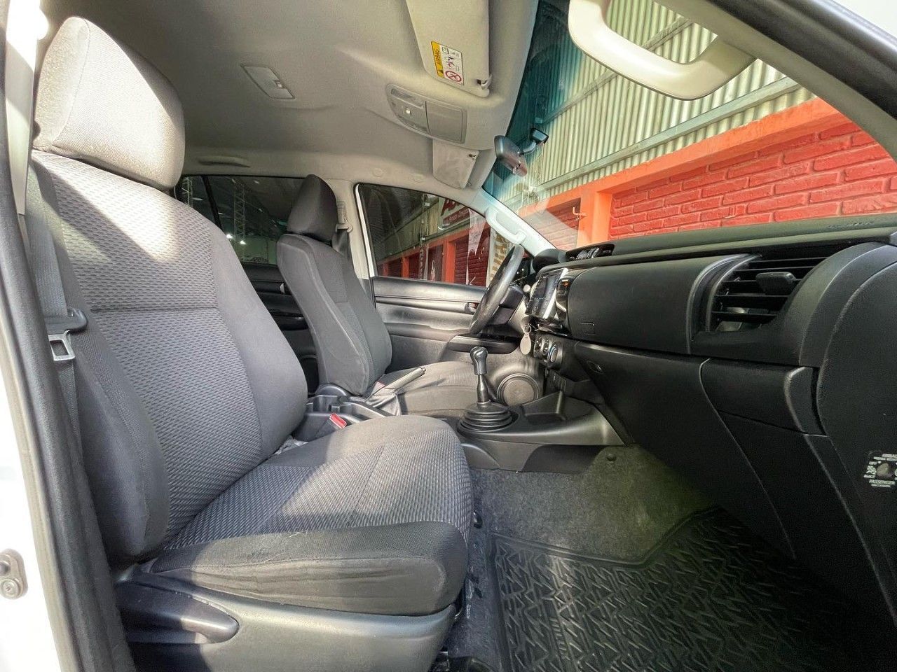 Toyota Hilux Usada en San Juan, deRuedas