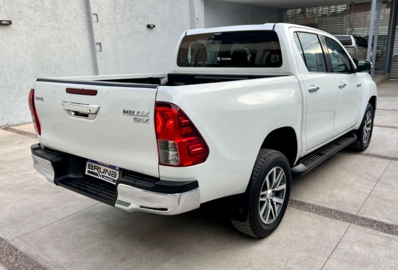 Toyota Hilux Usada en Mendoza, deRuedas