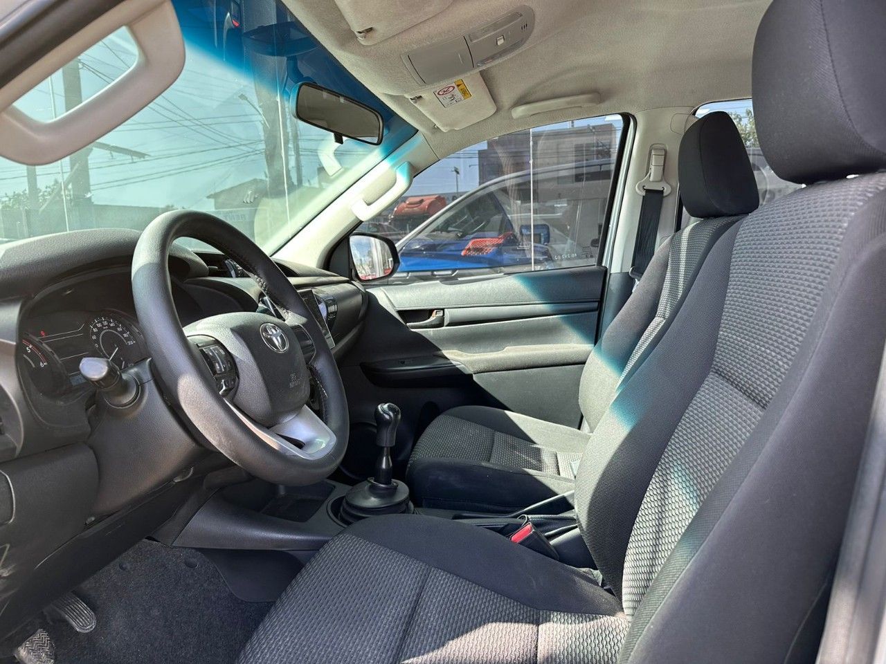 Toyota Hilux Usada en San Juan, deRuedas